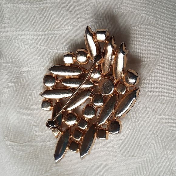Vintage Brooch - Picture 2 of 2